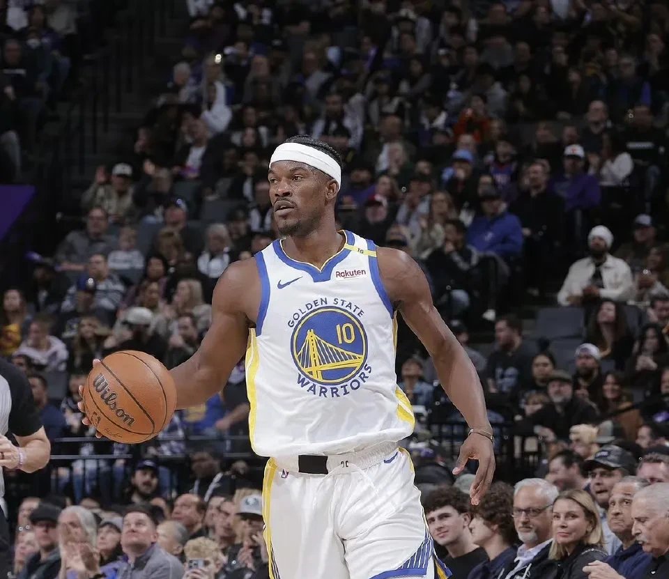 STAR SPORTS-日本队不断突破！，巴特勒连续十场比赛得分超过比赛规则变更上演精彩一战的简单介绍