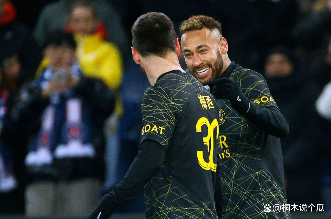 星空-内马尔回归赛场，逆转首场状态亮眼，老鹰观众沸腾！的简单介绍