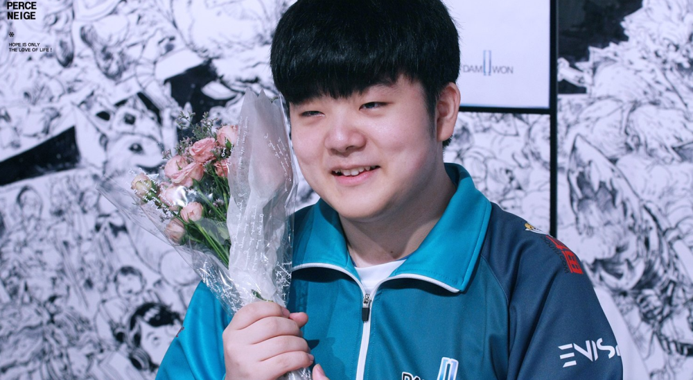 STAR SPORTS-包含Scout在DWG比赛中绝杀，关键助攻引发热议！的词条